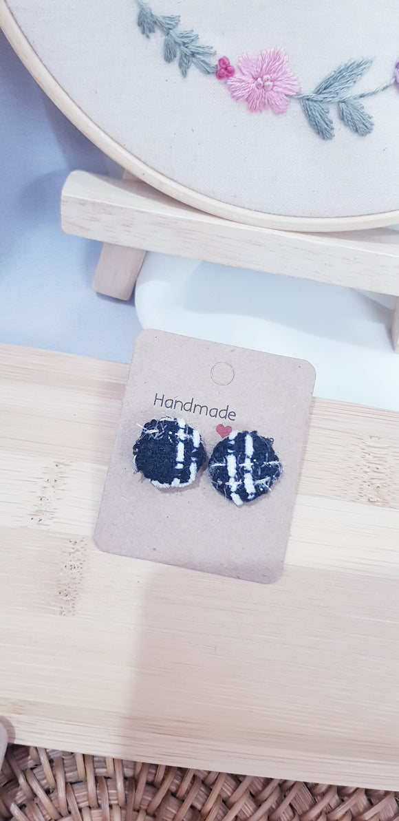 Tweed BW Earring Stud